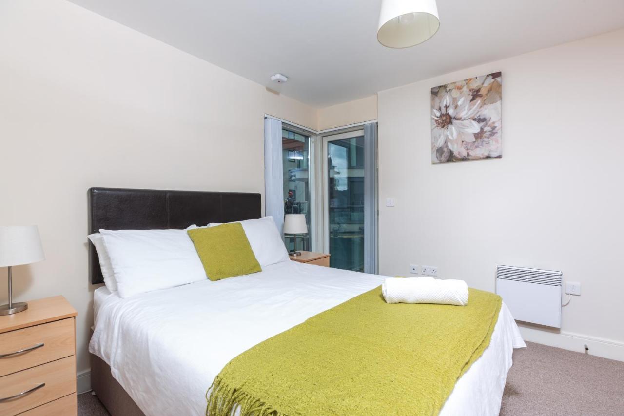Marina View Apartment Суонси Экстерьер фото